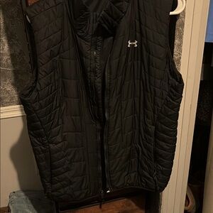 Under Armour Dark Quilted Vest